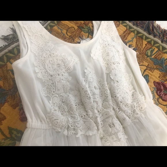 Vero Moda Maxi Dress with Lace Detail - Picture 2 of 7